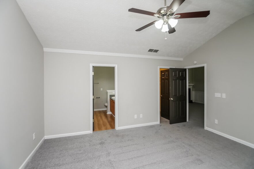 Building Photo - 7065 Springgrove Ct