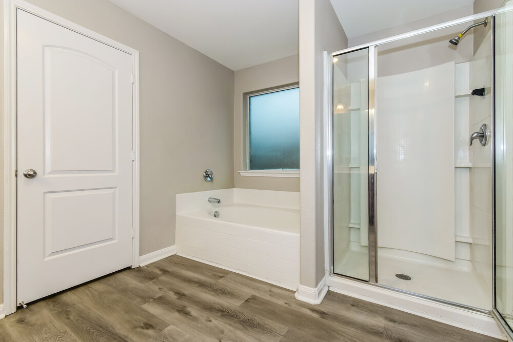 Building Photo - 1613 Mesquite Ln