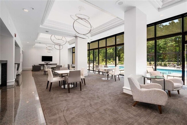 Building Photo - 2660 Peachtree Rd