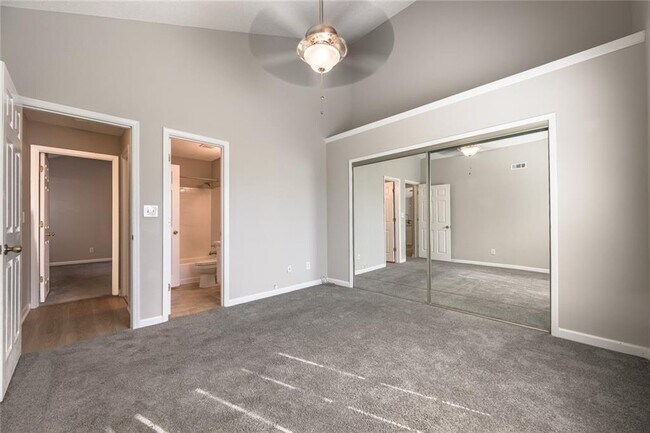 Building Photo - 1107 Sandy Ln Dr