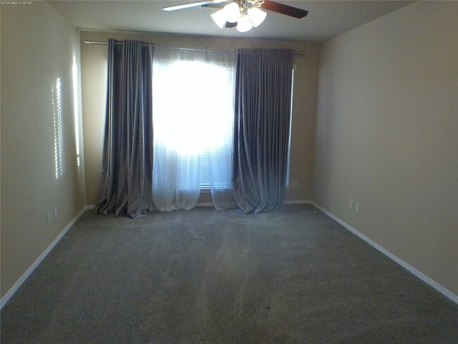 Building Photo - 20207 Emerald Cliff Ln