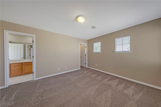 Building Photo - 2385 Stansbury Ct