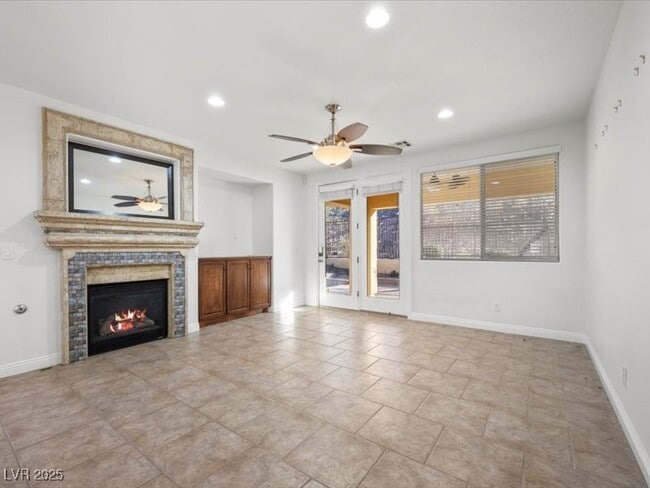 Building Photo - 1159 Calcione Dr