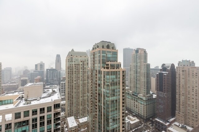 Building Photo - 10 E Ontario St