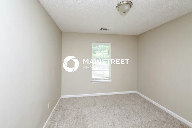 Building Photo - 3 Bedroom Pet-Friendly Home in Memphis, TN...