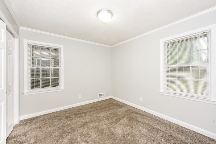 Building Photo - 7307 Patricia Dr