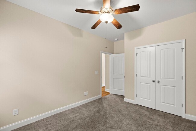 Building Photo - Hampstead Home For Rent