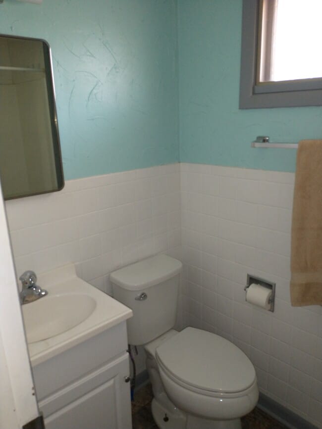 Building Photo - 1115 W Ashland St