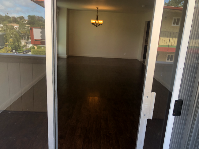 Building Photo - 1342 Palos Verdes Dr