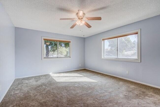 Building Photo - HORSE TRAINERS! MUST SEE HORSE PROPERTY AWESOME ACRAGE 5 ACRES Beautiful Custom 1 story home in W...