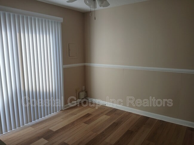 Building Photo - 412 Chinaberry Cir