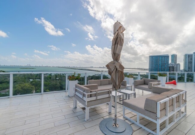 Building Photo - 4250 Biscayne Blvd