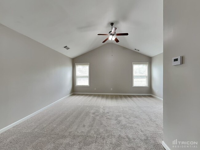 Building Photo - 632 Talon View Ct
