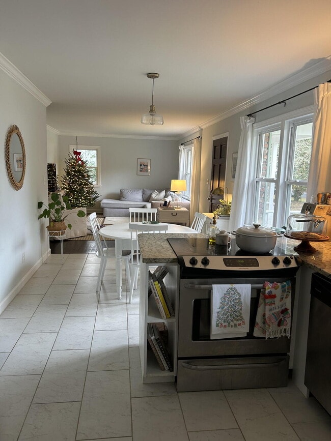 Building Photo - One Story James Island Home