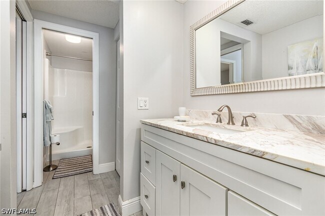 Building Photo - 64 4th St