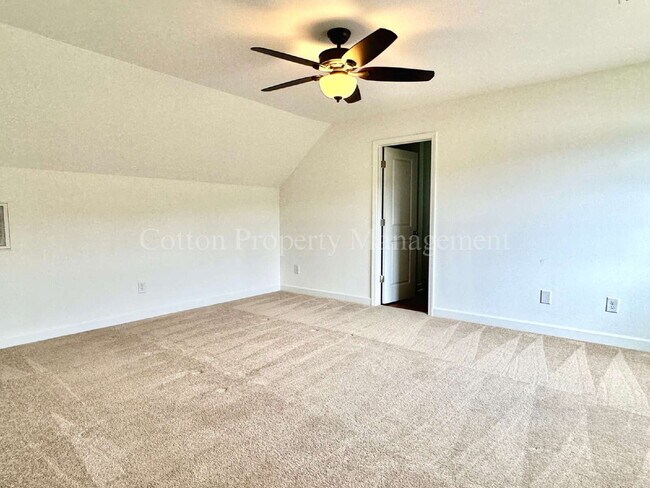 Building Photo - 5283 Vespar Ct