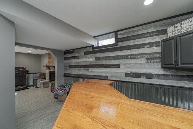 Building Photo - Spacious Home With Finished Basement And 3 Car Garage
