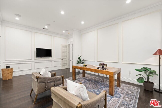 Building Photo - 4923 Amigo Ave