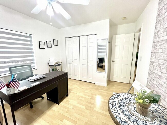 Building Photo - 1361 N Fieldlark Ln