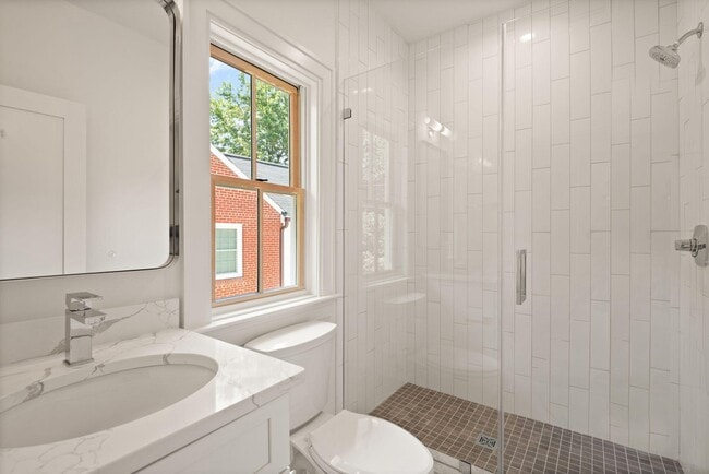 Building Photo - 5022 Cathedral Ave NW