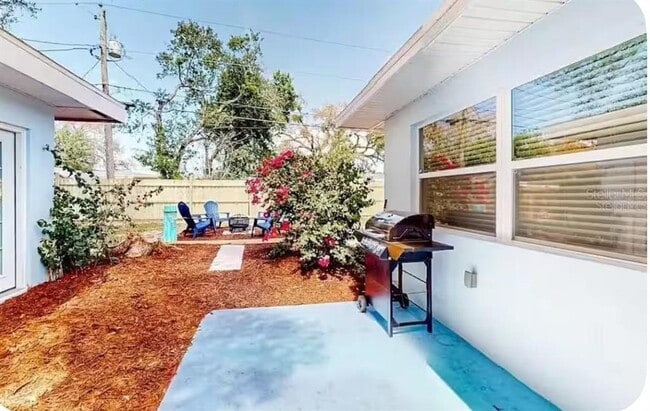 Building Photo - 2760 Kumquat Dr