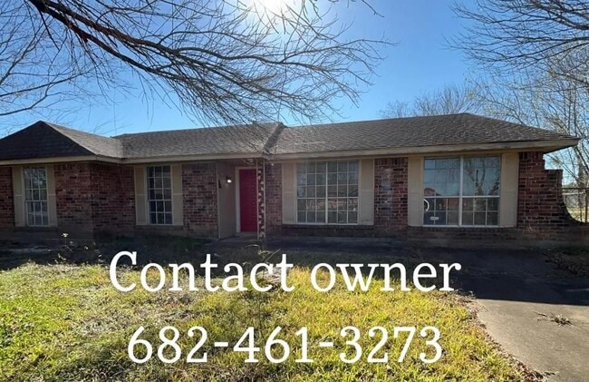 Building Photo - 3302 Charriton Dr