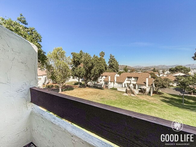 Building Photo - Stunning 3BD/2.5BA Townhouse in El Cajon W/ Central A/C, W/D, 2 Balconies, & Community Pool/Spa!