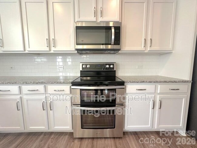 Building Photo - 14910 Meacham Farm Dr