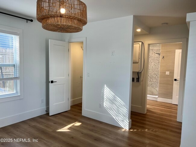 Building Photo - 201 Hopkins St