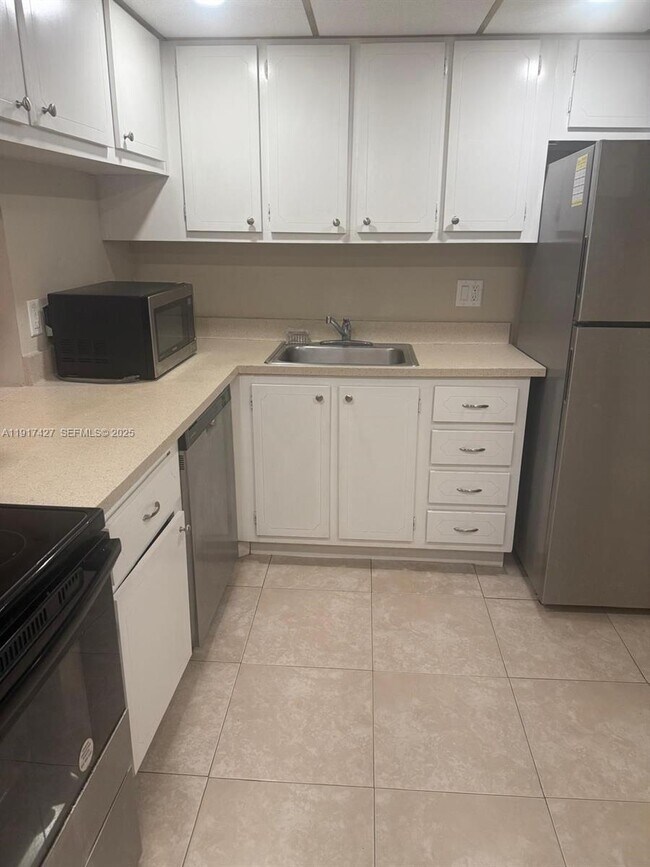 Building Photo - 1500 N Congress Ave