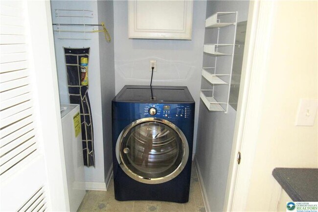 Building Photo - 929 Eden Terrace