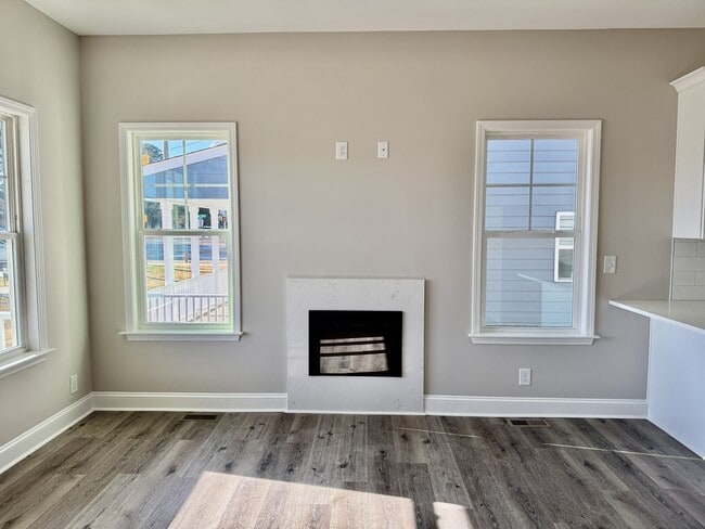 Building Photo - 7990 Humie Olive Rd