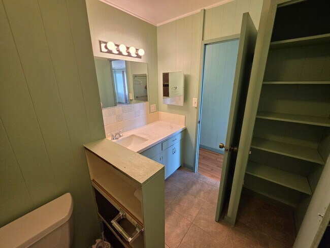 Building Photo - Available July 1 | Flexible 5-Bedroom Layout | 3.5BA Home | Secured Carport