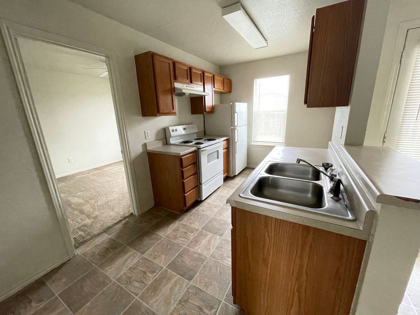 Building Photo - 5706 Redstone Dr