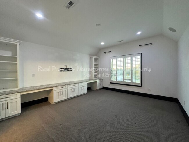 Building Photo - 1021 Keith Rd