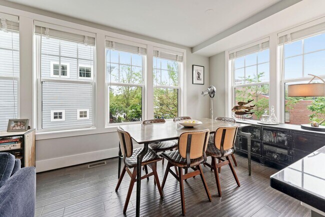 Building Photo - 783 Morton St NW