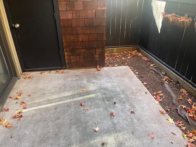 Building Photo - 2200 La Terrace Cir