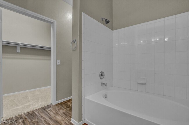 Building Photo - 2052 Jade Creek St