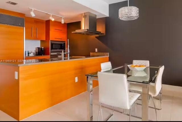 Building Photo - 485 Brickell Ave