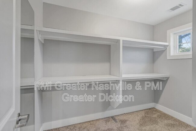 Building Photo - 2543 Summit Ct