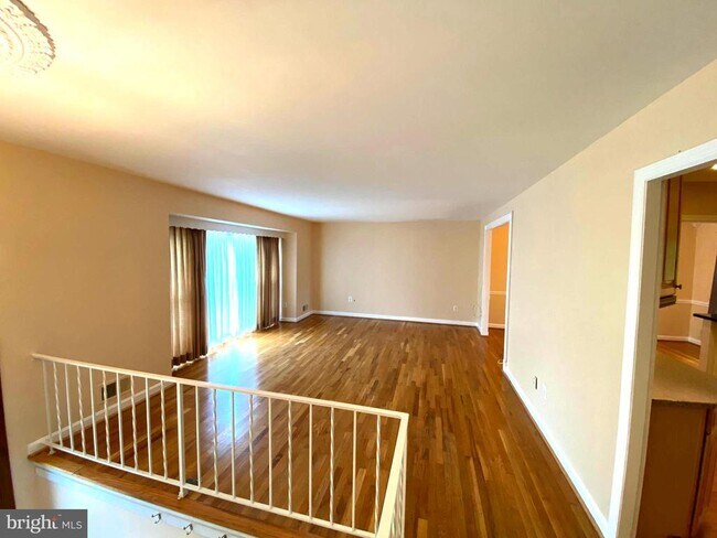 Building Photo - 4243 Worcester Dr