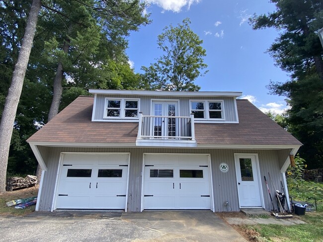 Building Photo - 97 Edgebrook Rd