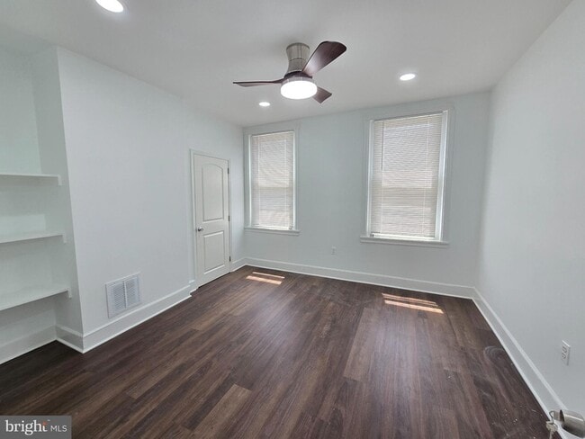 Building Photo - 2613 Oakford St