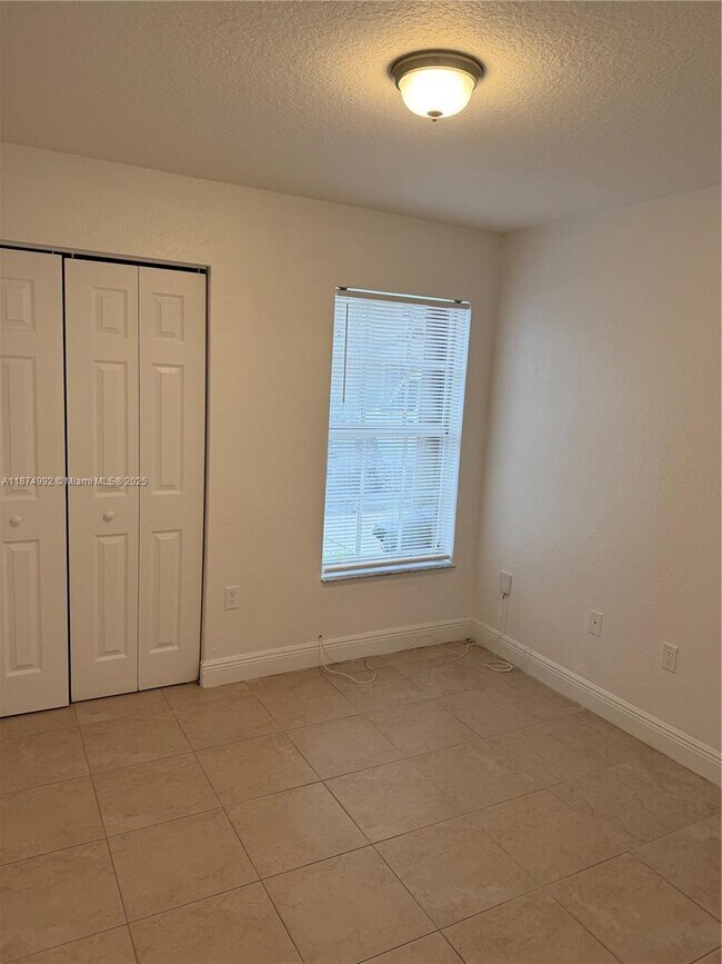 Building Photo - 13717 SW 171st Ln