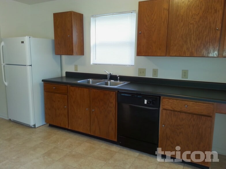 Building Photo - 1104 New Day Ct