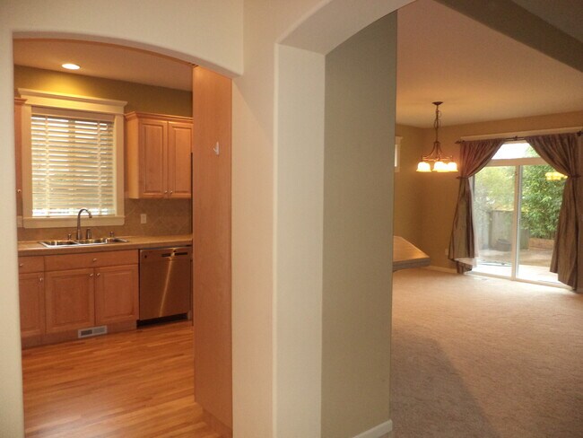 Building Photo - Ranch Home w/ Oversized Double Garage & Landscaping Included!