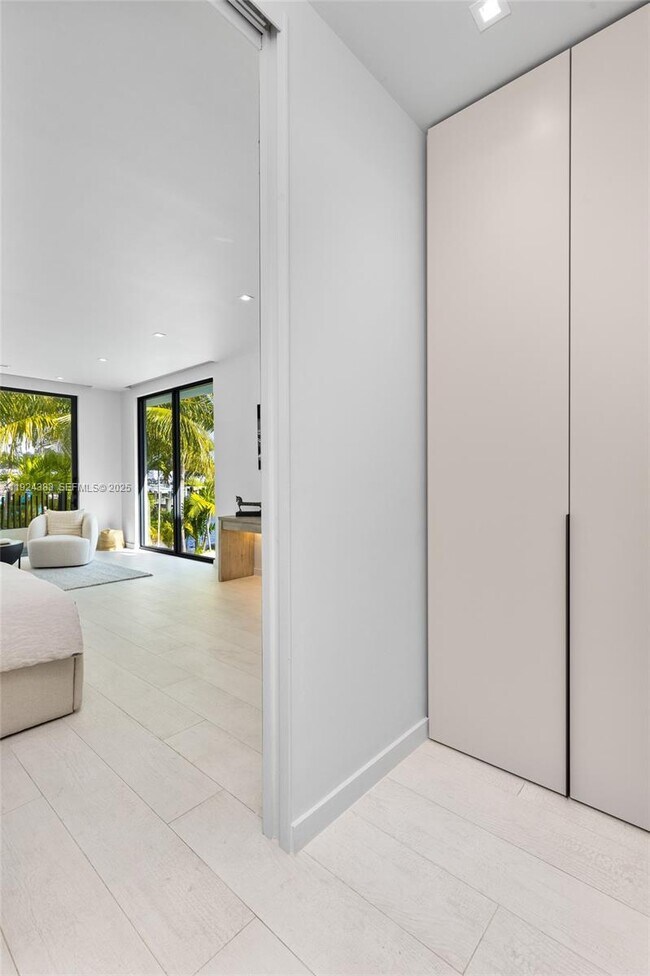 Building Photo - 773 NE 77th Terrace