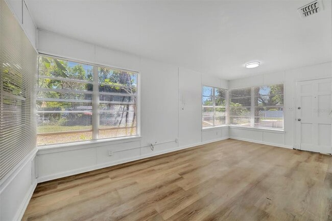 Building Photo - 6348 7th Ave N