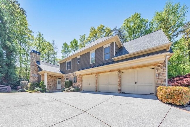 Building Photo - 11180 W Rd