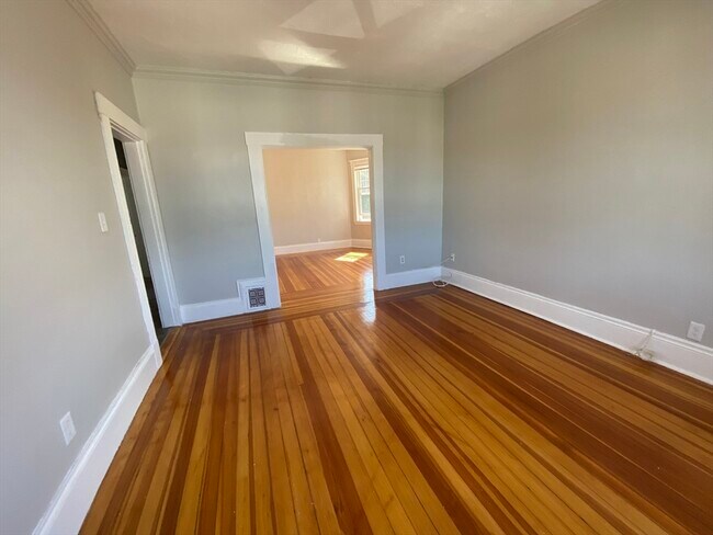 Building Photo - 45 Upham St